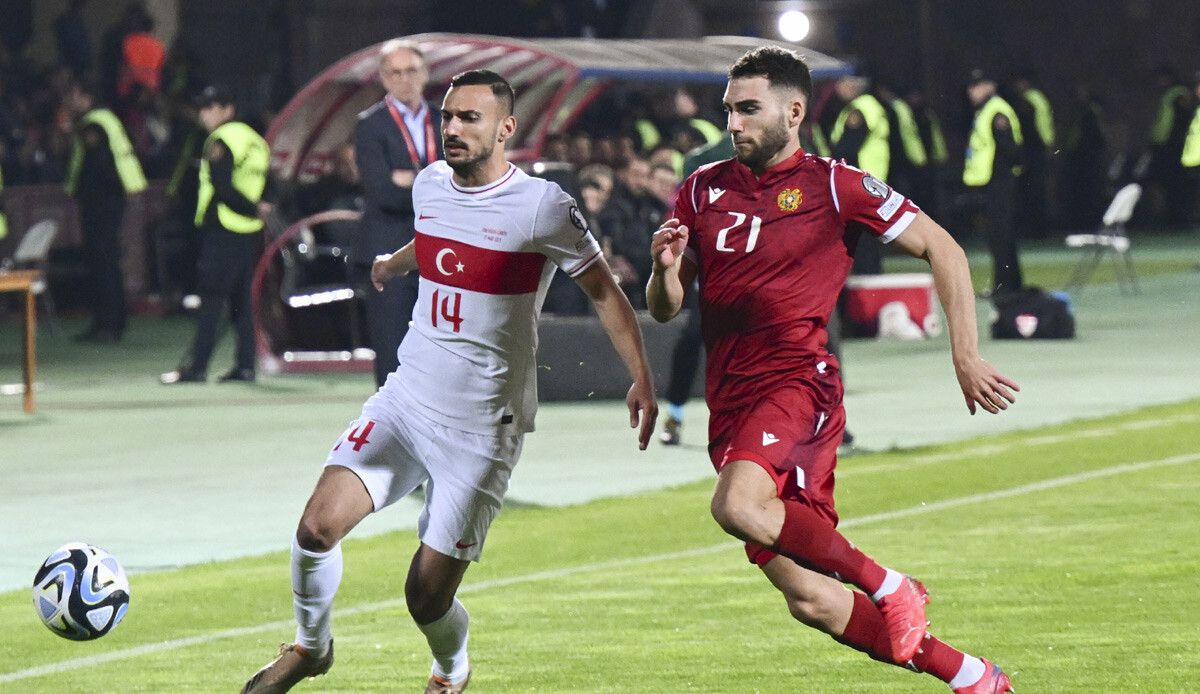 Ermenistan - Türkiye maçında İstiklal Marşı&#039;na çirkin saldırı!