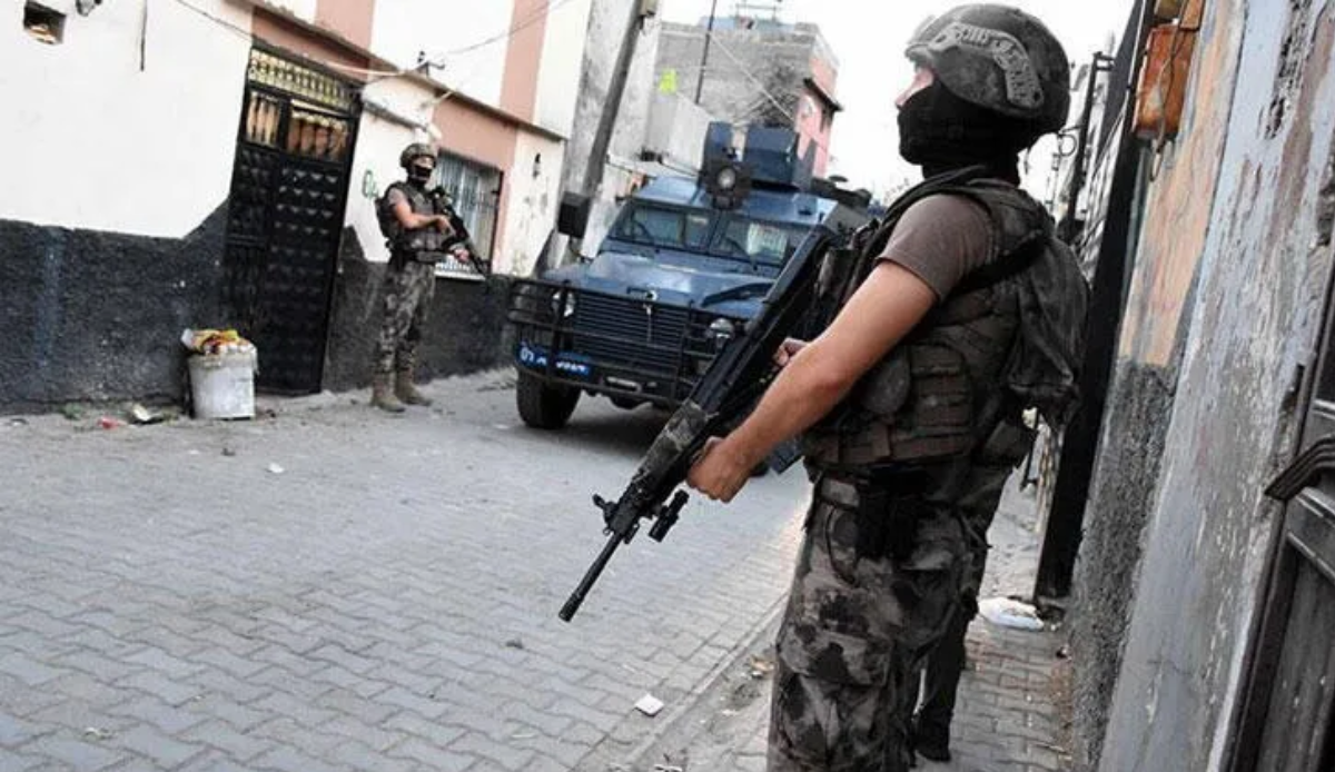 Eylem hazırlığı yapan DAEŞ&#039;li teröristler yakalandı