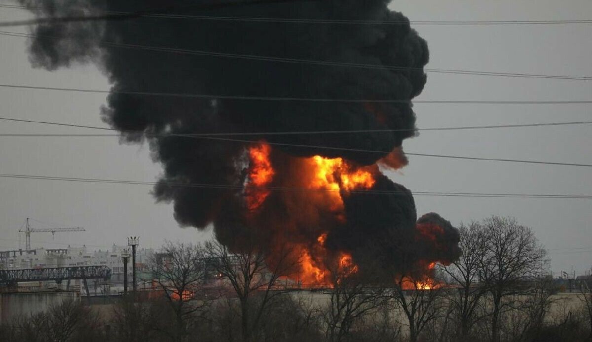 Ukrayna&#039;da kırmızı alarm! Rusya uranyum deposunu vurdu