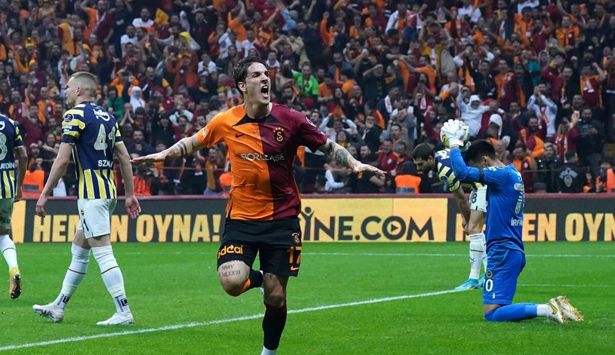 ÖZET Galatasaray - Fenerbahçe (3-0 Maç Sonucu) Hem şampiyonluk hem derbi zaferi