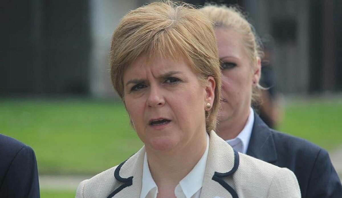 Son dakika... İskoçya&#039;nın eski Başbakanı Nicola Sturgeon gözaltına alındı