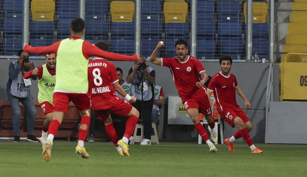 TFF 3. Lig play off finalinde Alanya Kestelspor’u 2-1&#039;le geçen Karaman FK TFF 2. Lig&#039;e yükseldi