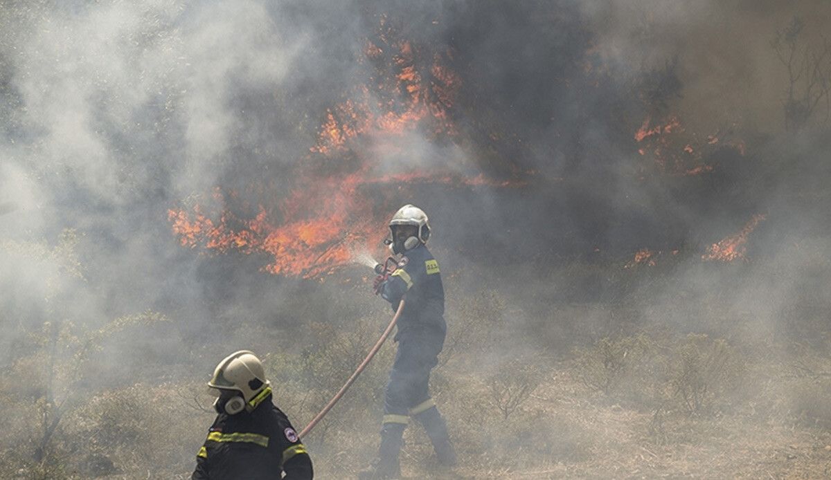 Yunanistan&#039;da orman yangınları devam ediyor