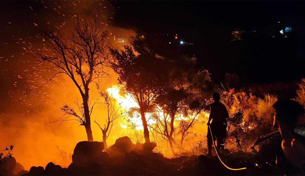 Cezayir&#039;de yangın faciası: 10&#039;u asker 34 ölü, 51 yaralı