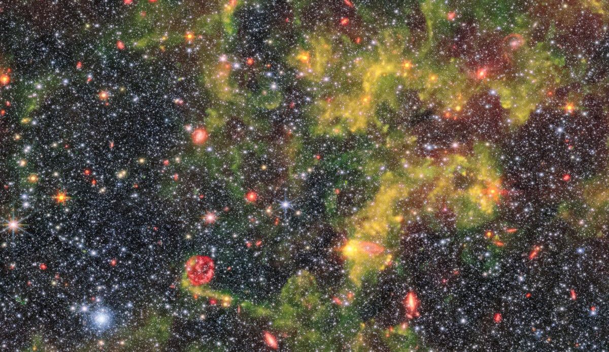 James Webb Uzay Teleskobu tuhaf bir galaksiyi kaydetti