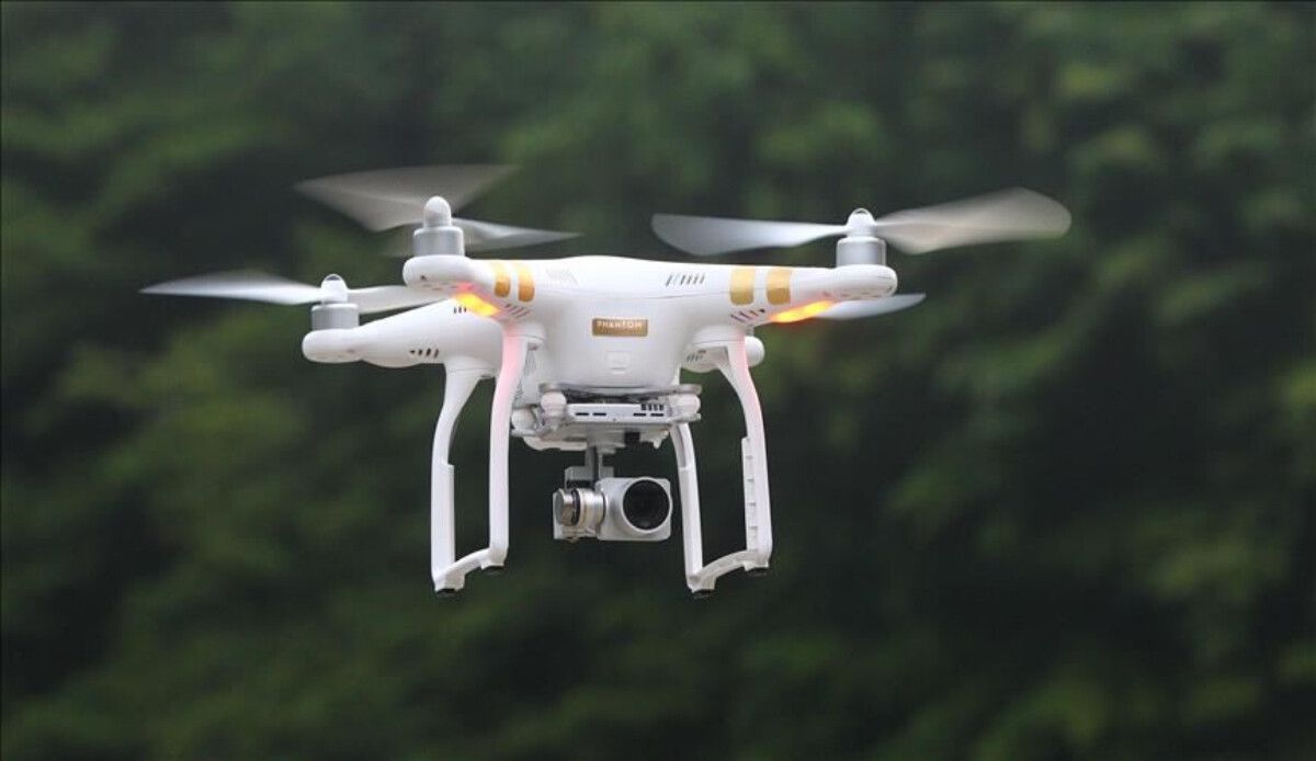 Dünyada ilk: Yapay zeka destekli Swift, profesyonel drone pilotlarını yendi
