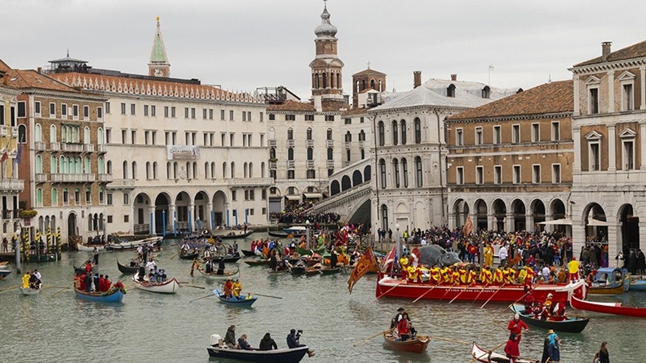 Turist yoğunluğuna Venedik&#039;ten dikkat çeken uygulama: Günlük 5 euro ödeme yapılacak