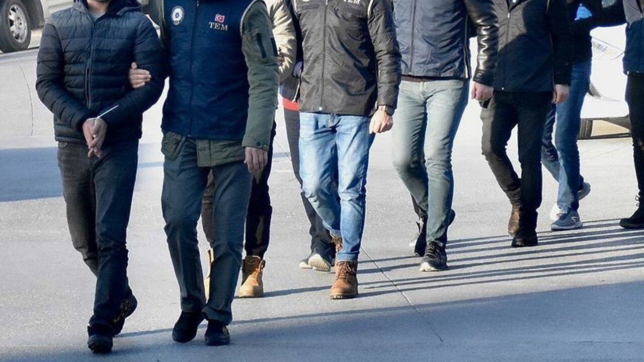 Ankara merkezli 5 ilde FETÖ operasyonu: ‘Bylock’ kullanan 10 kişi yakalandı
