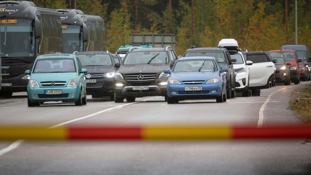 Finlandiya, Rusları cezalandırıyor! Rus plakalı araçlara yasak getirildi