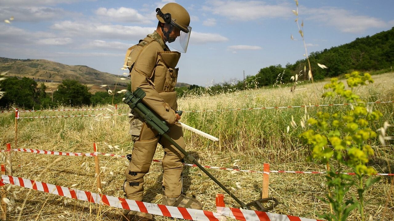 Dağlık Karabağ&#039;da terör saldırısı! Ermenilerin döşediği mayın patladı: 2 asker şehit oldu
