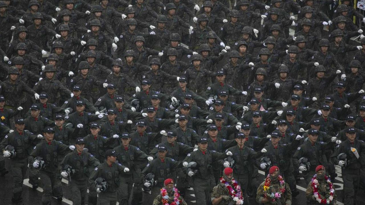 Güney Kore&#039;den Kuzey Kore&#039;ye gözdağı! 10 yıl sonra askeri tatbikat
