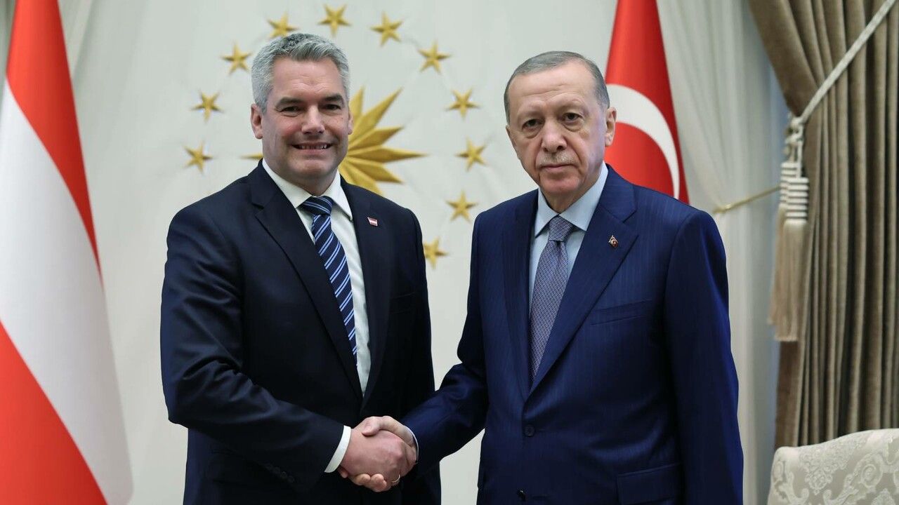 Cumhurbaşkanı Erdoğan Avusturya Başbakanı Nehammer’i kabul etti