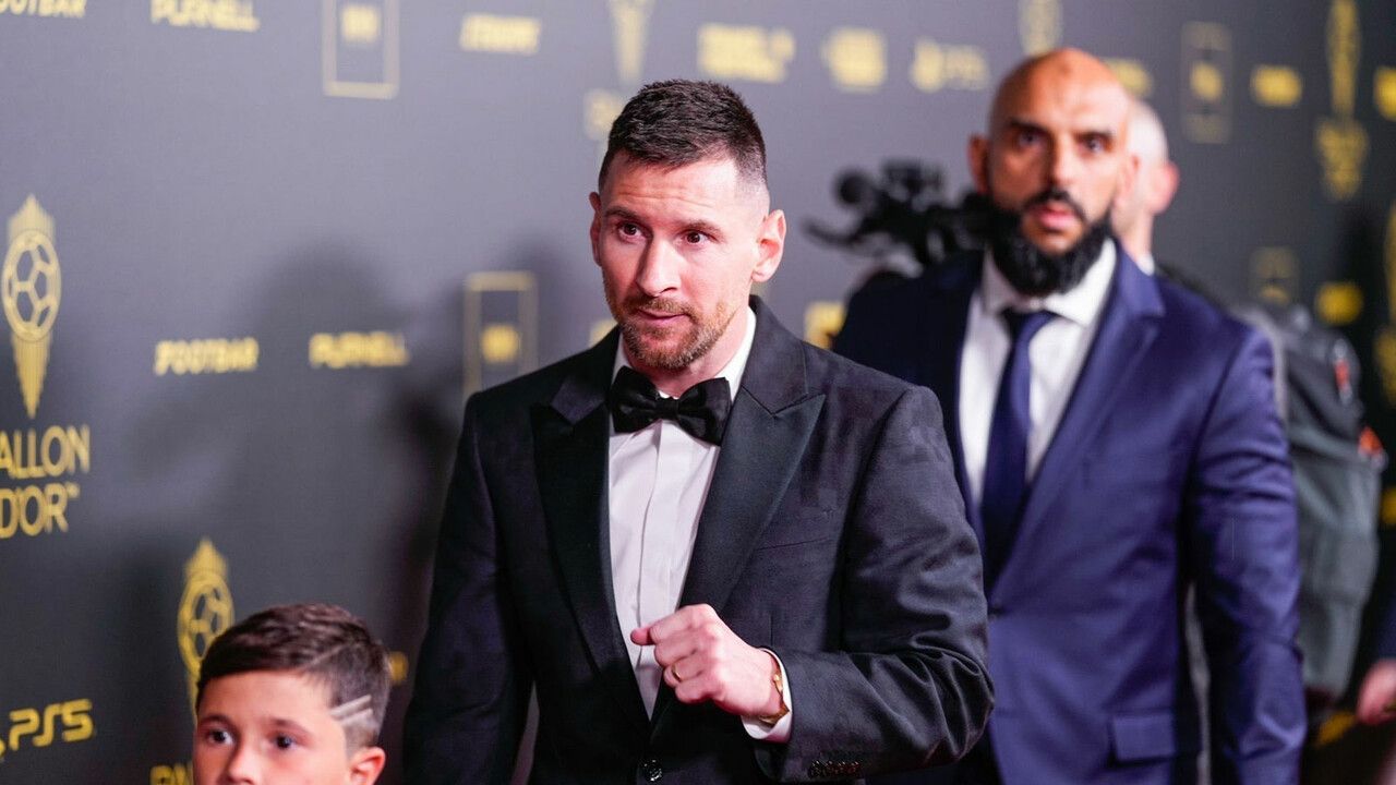 Son Dakika! 2023 Ballon d&#039;Or (Altın Top) ödülünü Arjantinli yıldız Lionel Messi kazandı