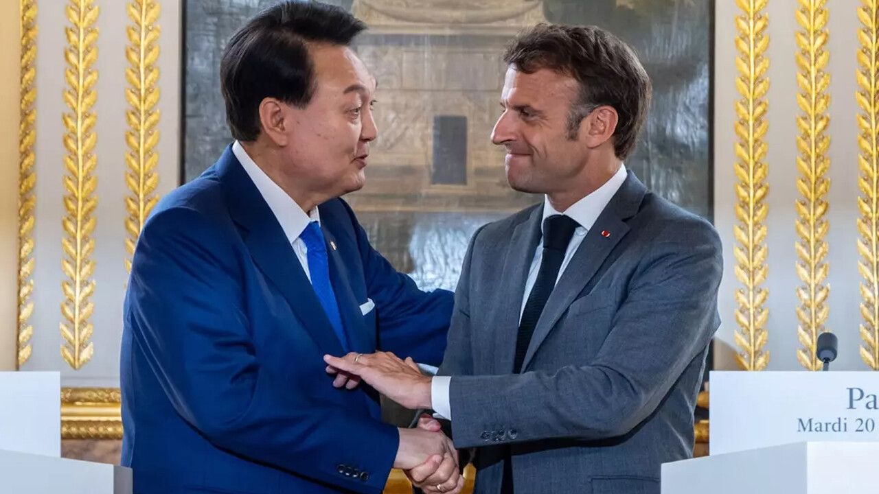 Macron, Yoon&#039;la Güney Kore&#039;nin 20 yıllık ambargosunu ele aldı