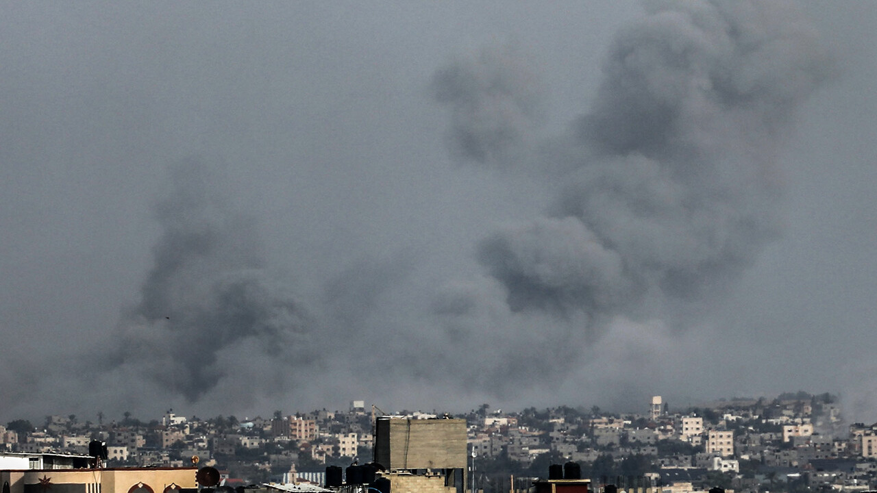 İsrail ordusu, topçu birliklerini Gazze Şeridi içine kaydırdı