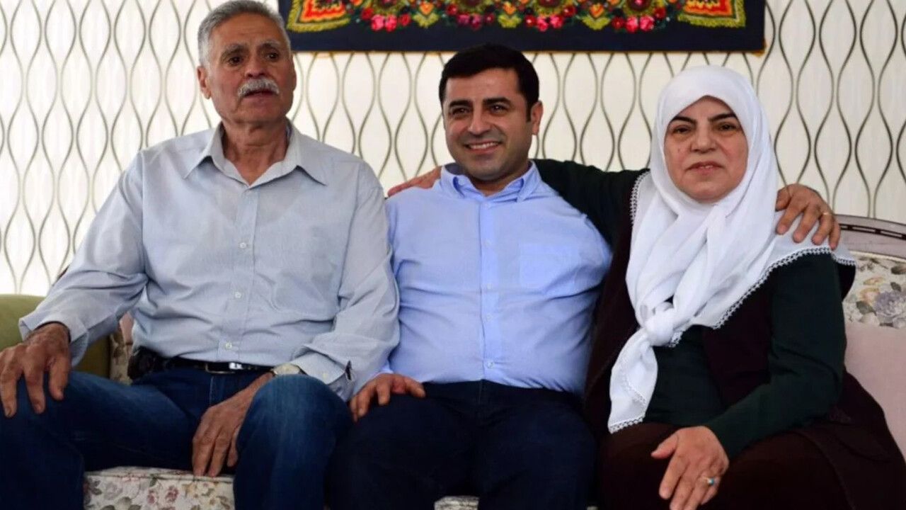 Selahattin Demirtaş&#039;ın babası Tahir Demirtaş vefat etti