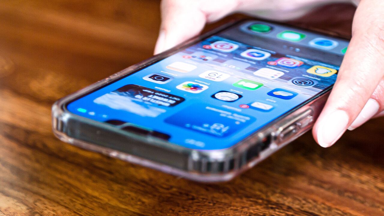 iPhone&#039;u güncelleyenler bin pişman, yeni iOS sürümü kriz çıkardı
