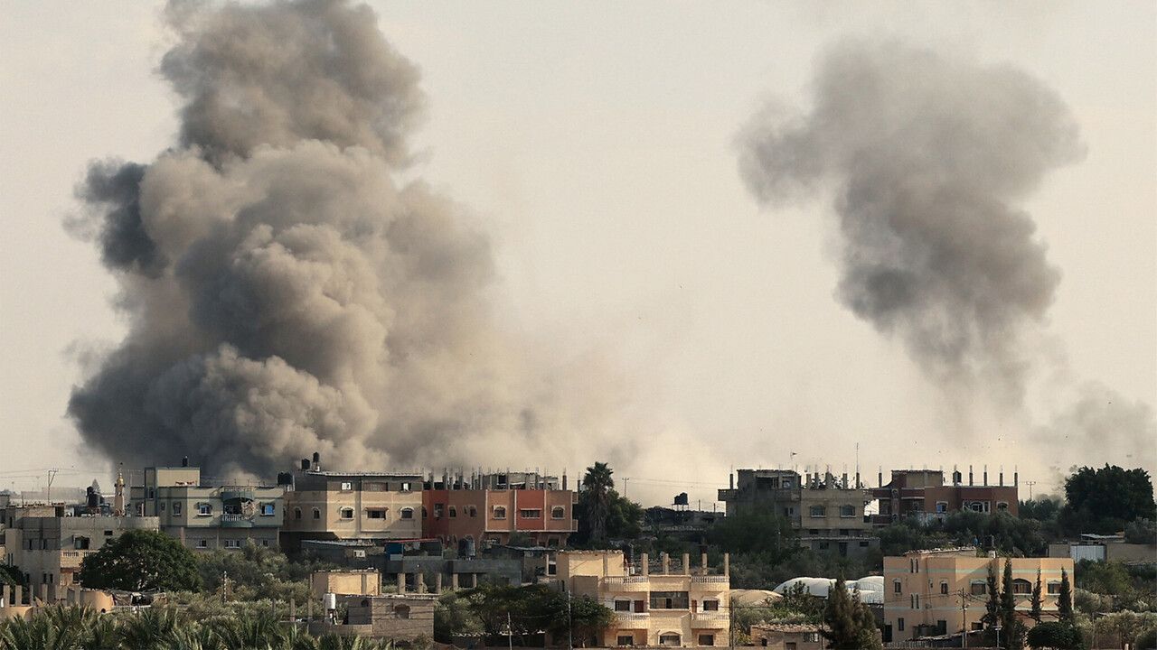 İsrail jetleri Lübnan&#039;ın güneyini vuruyor! Beyrut diken üstünde