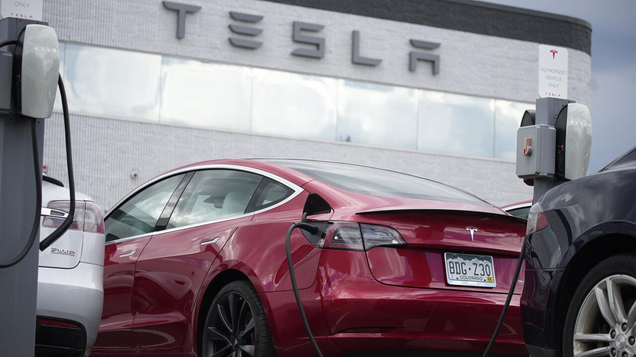 Tesla&#039;dan bir indirim daha, bu defa iki modelin fiyatı düştü