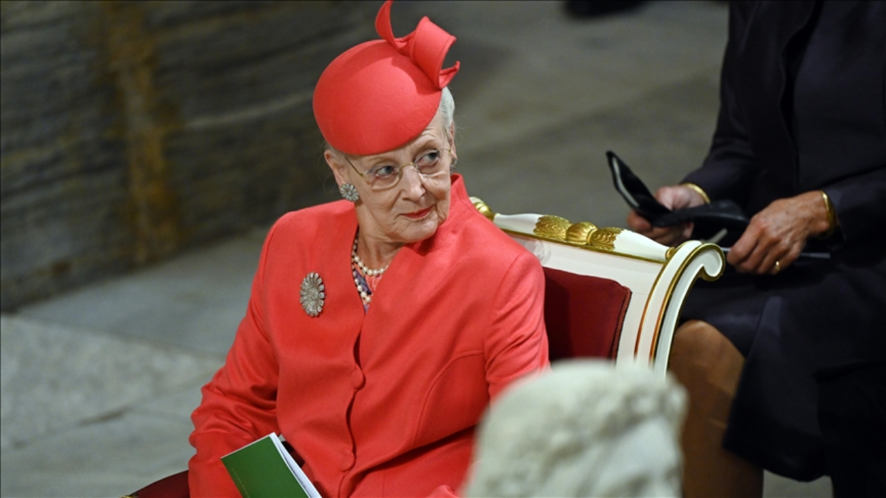 Danimarka Kraliçesi 2. Margrethe, hükümdarlıktan çekilerek tahtı oğluna bıraktı