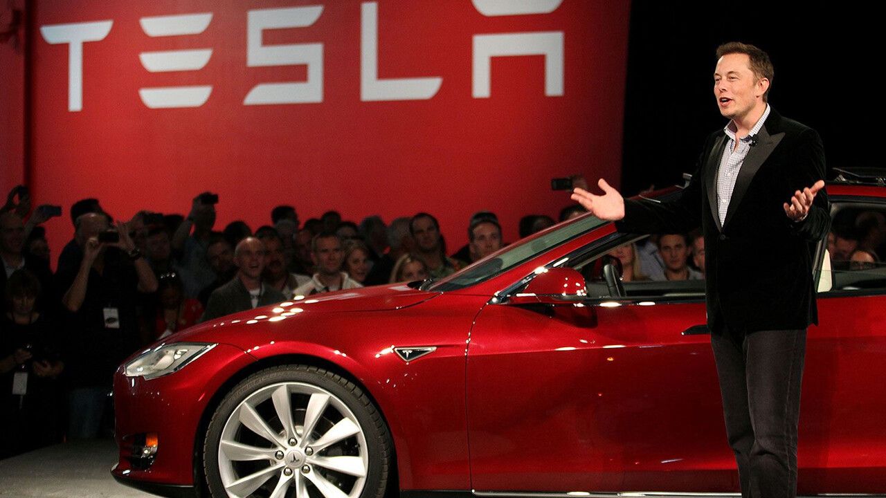 Tesla hisseleri dibe vurdu! Şirketin değeri 1 ayda 193 milyar dolar eridi.