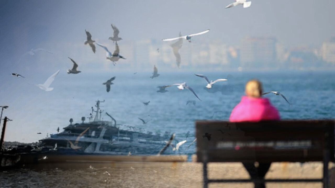 Baharı yaşayan İstanbul için AKOM&#039;dan yeni açıklama: Sıcaklık ne kadar sürecek?
