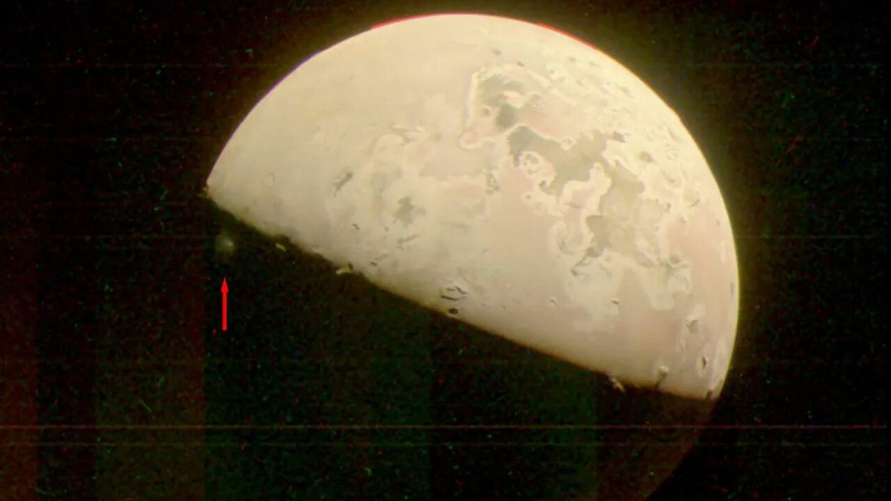 Uzayda hareketlilik! NASA, Jüpiter&#039;in uydusu Io&#039;daki volkanik patlamaları kaydetti