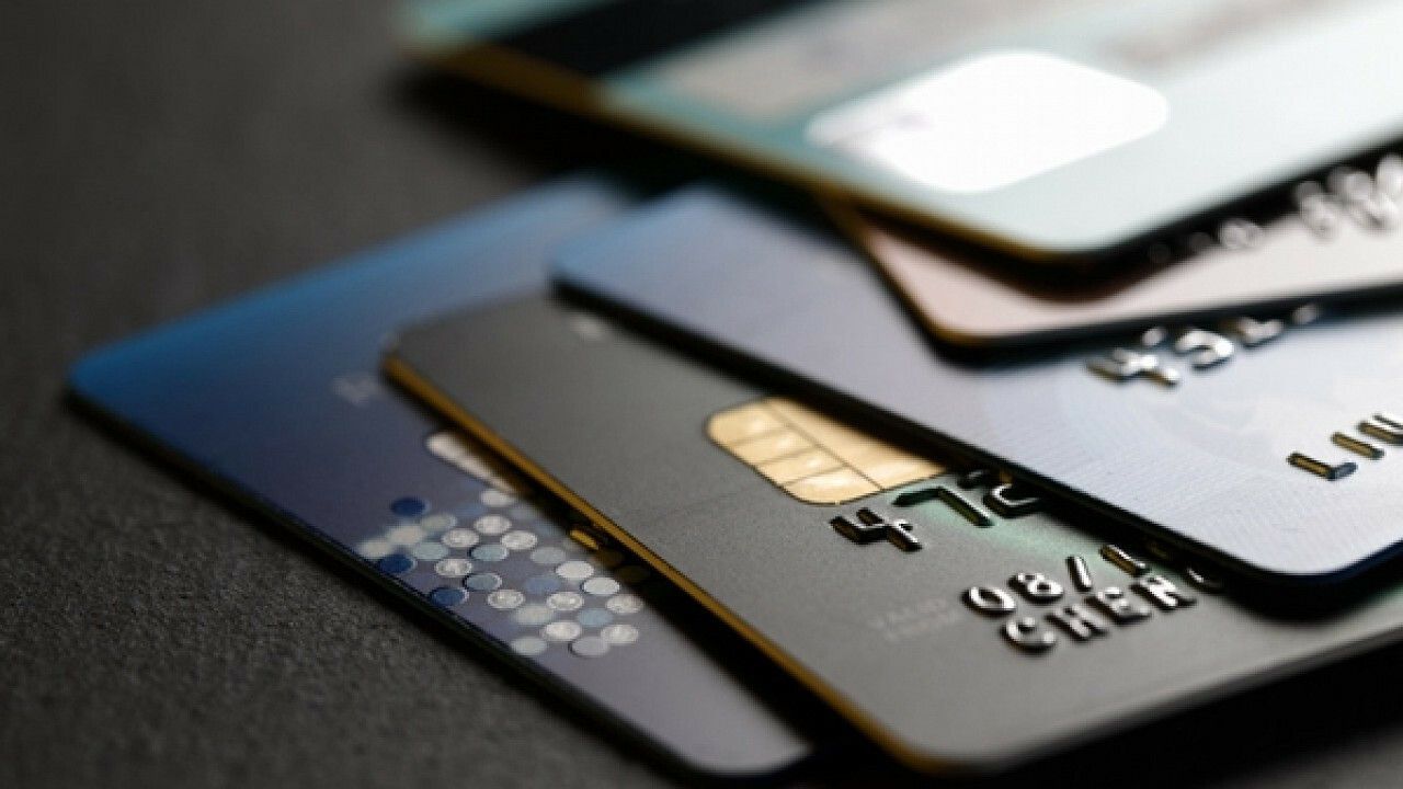 Kredi kartlarına sınırlama gelecek mi? TCMB Başkanı Karahan cevapladı