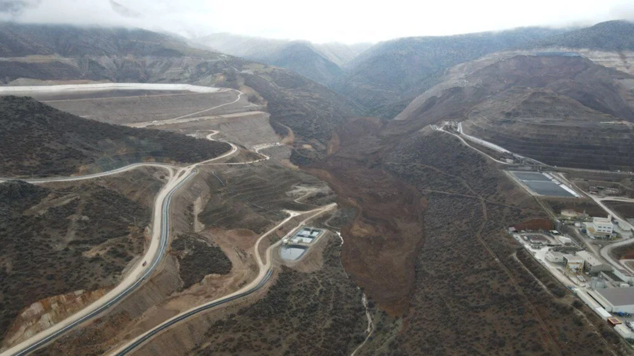 Erzincan&#039;da maden faciasında siyanür endişesi sürüyor! Bakanlık laboratuvar sonuçlarını açıkladı