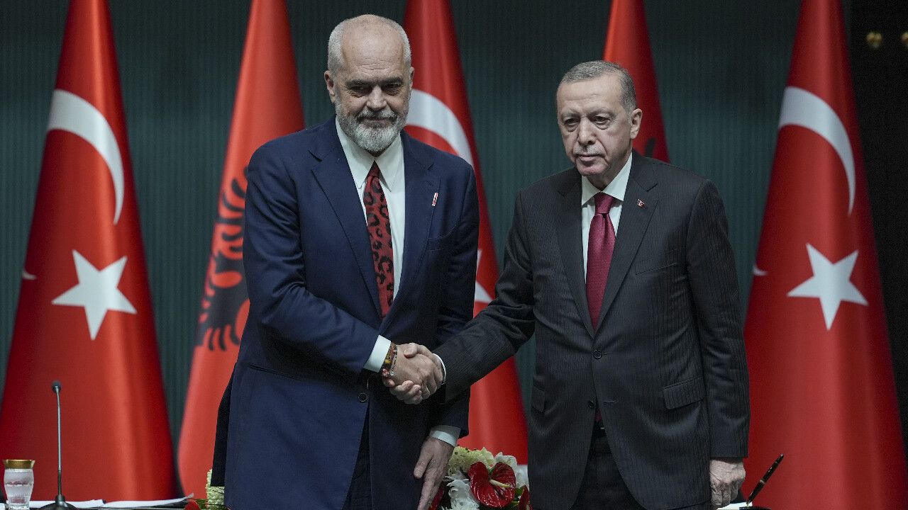 Türkiye-Arnavutluk 6 anlaşmaya imza attı! Erdoğan: &quot;Ticarette hedef 2 milyar dolar&quot;