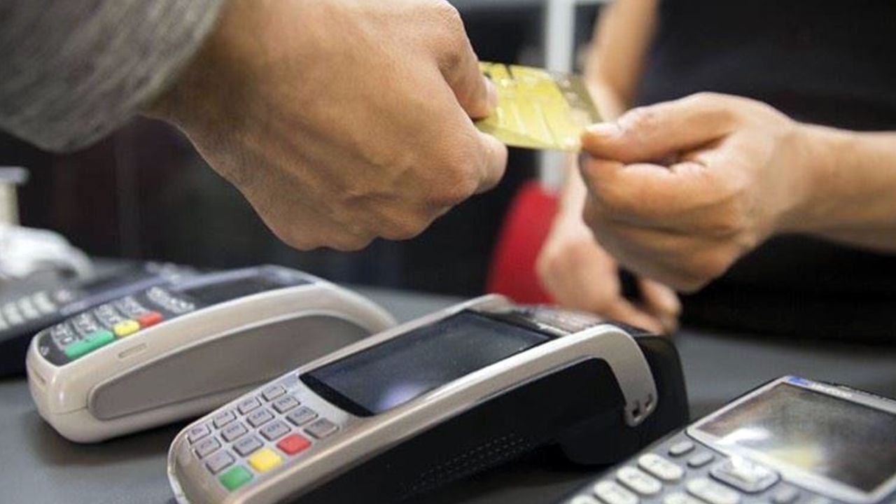 Merkez faizi sabit bıraktı, peki kredi kartı faizleri martta değişecek mi?
