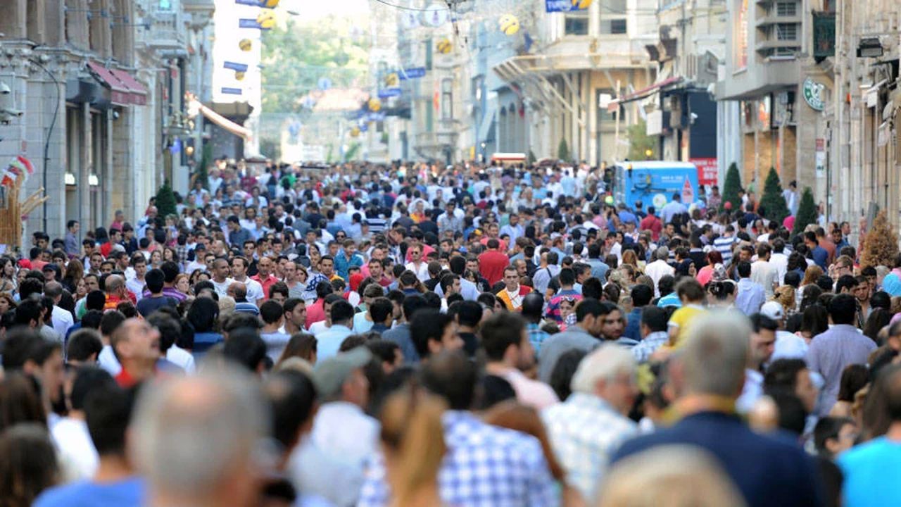 1 yılda yüzde 81 artış: İstanbul&#039;da yaşamanın maliyeti asgari ücretten 38 bin lira fazla
