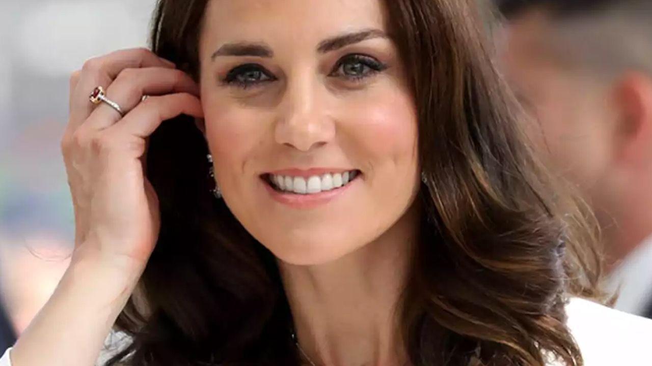 Ameliyat sonrası kayıplara karışan Kate Middleton günler sonra ortaya çıktı