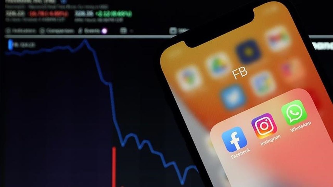 Facebook ve Instagram düzeldi! Erişim sorununun global kaynaklı olduğu açıklandı