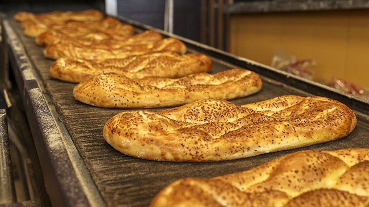 Halk Ekmek&#039;te 340 gramlık ramazan pidesi 10 TL’den satılacak