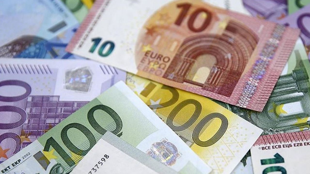 Avrupa Merkez Bankası, üst üste dördüncü kez faizi sabit bıraktı