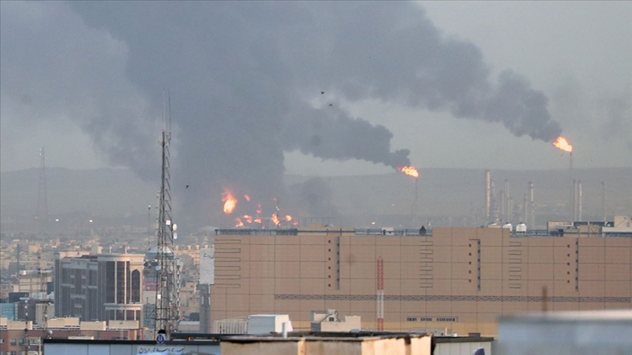 İran&#039;da petrol rafinerisinde patlama! Ölü ve yaralılar var