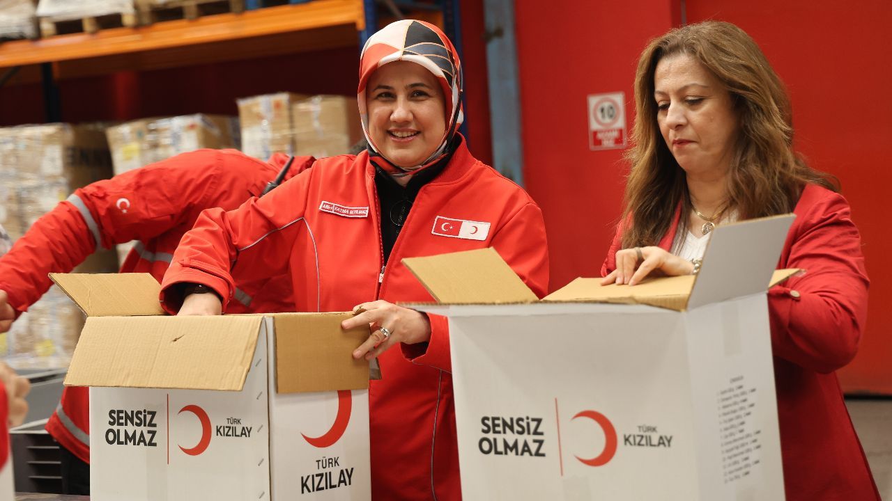 Türk Kızılay Genel Başkanı Fatma Meriç Yılmaz: Yardıma Hatay&#039;dan başladık