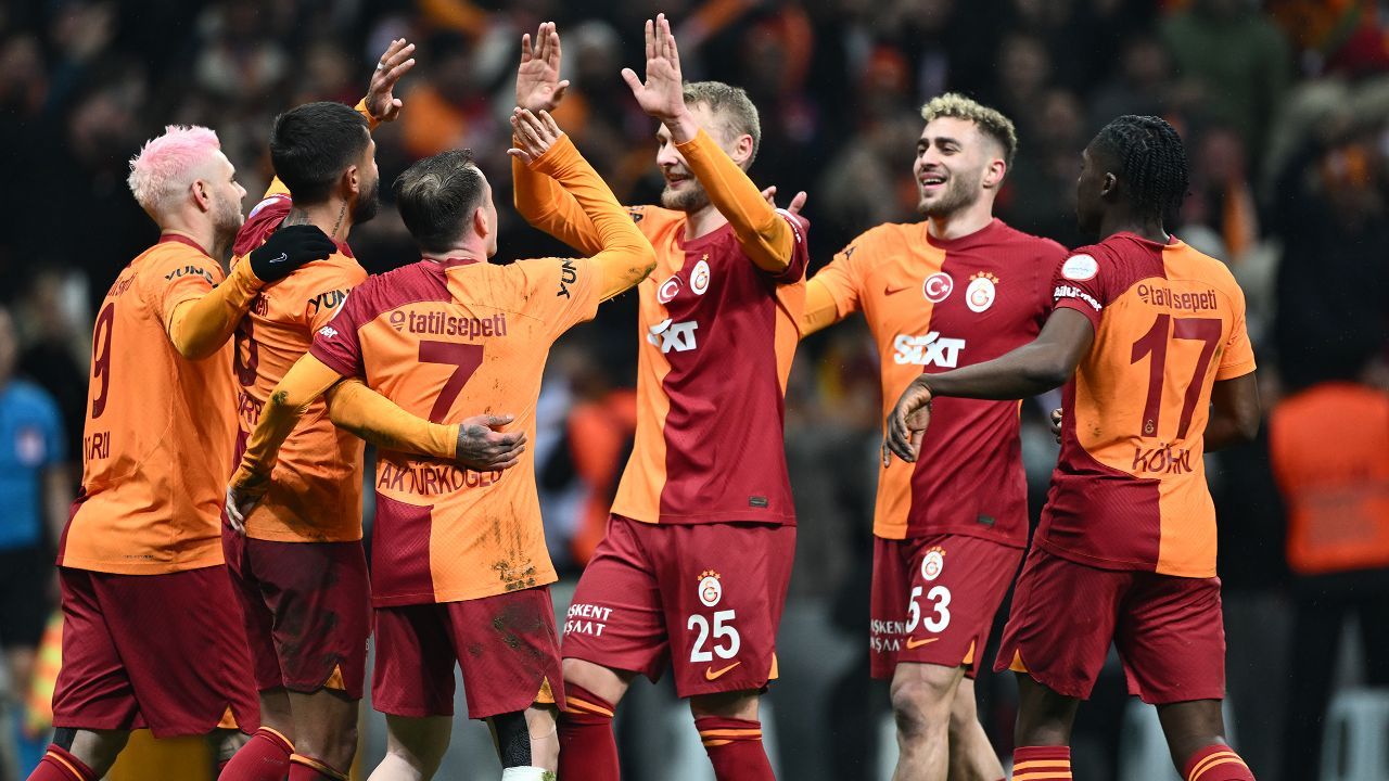 Galatasaray&#039;ın kasası dolacak! Avrupa devlerinin teklifi hazır: 45 milyon euro