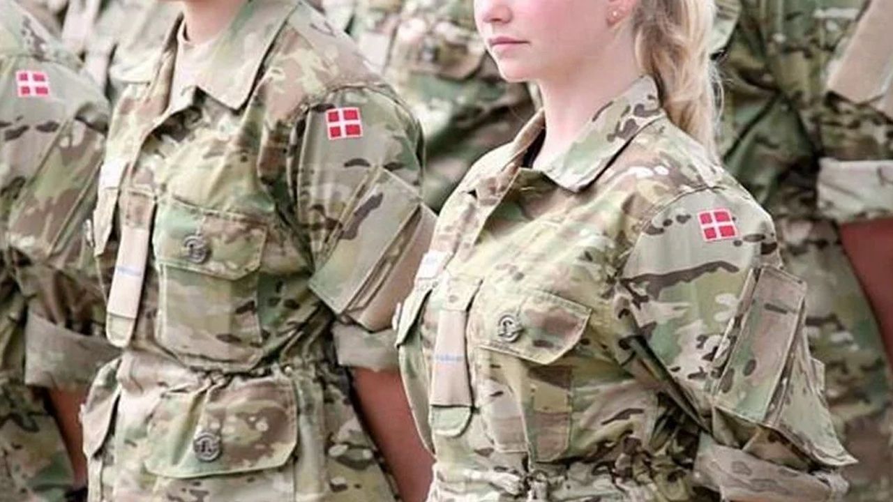 Danimarka&#039;da yeni tartışma! Kadınlar zorunlu askerlik hizmetine katılabilir