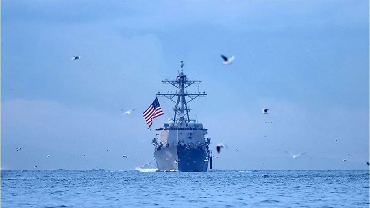 ABD ve İsrail gemileri İran destekli güçler tarafından vuruldu!