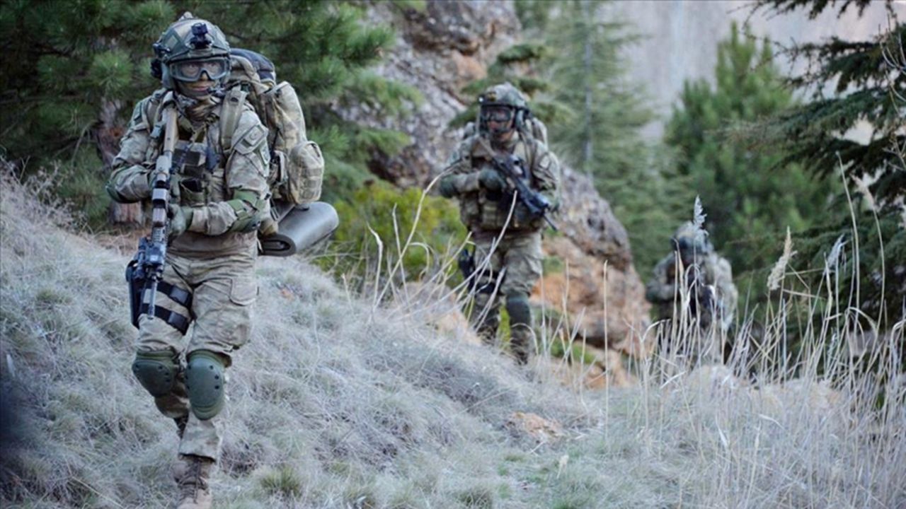 Pençe-Kilit bölgesinde 3 PKK&#039;lı terörist etkisiz