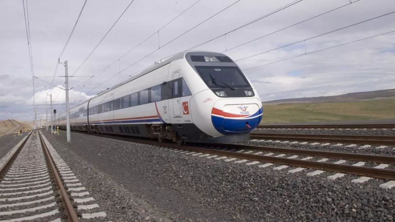 Ankara-İzmir arası 3,5 saate düşecek! 5 yeni hızlı tren hattı için çalışmalar sürüyor
