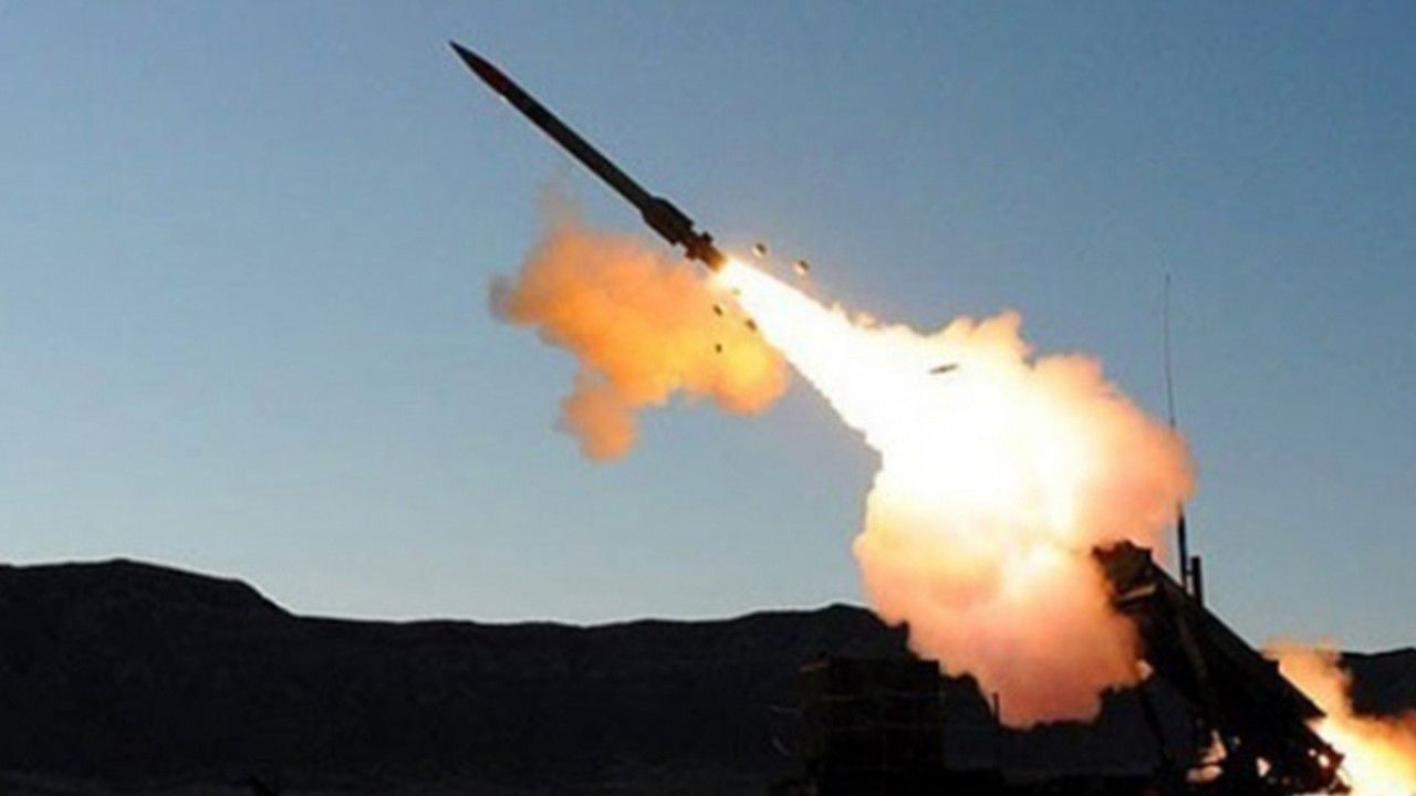İran destekli Husiler ilk kez İsrail&#039;i füzelerle vurdu