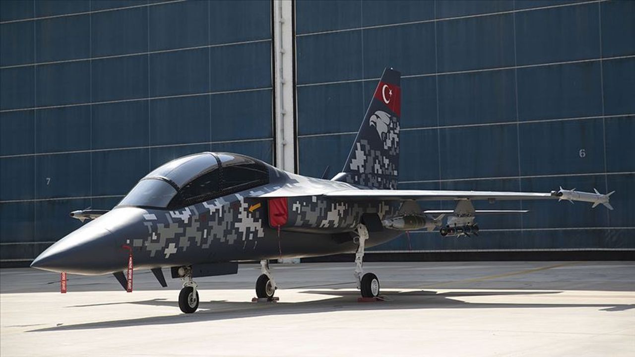 Türkiye&#039;nin ilk uçak fabrikası HÜRJET&#039;i kanatlandıracak