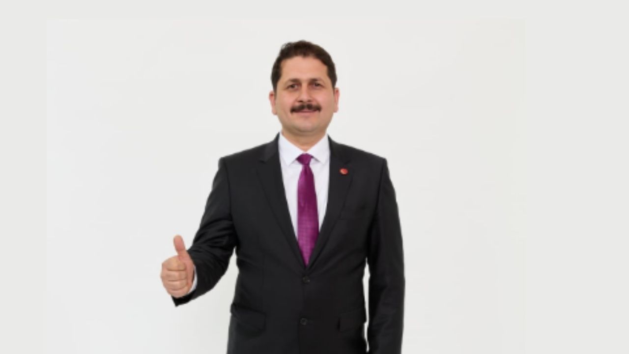 Ümit Özkurt kimdir? Yeniden Refah Partisi Antalya Büyükşehir Belediye Başkan Adayı Ümit Özkurt&#039;un biyografisi