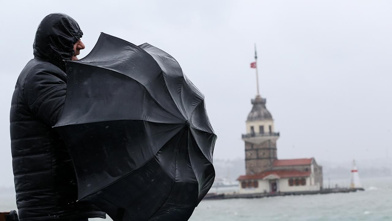 İstanbul ve Ankara için peş peşe uyarı! Saat verildi, fırtına geliyor
