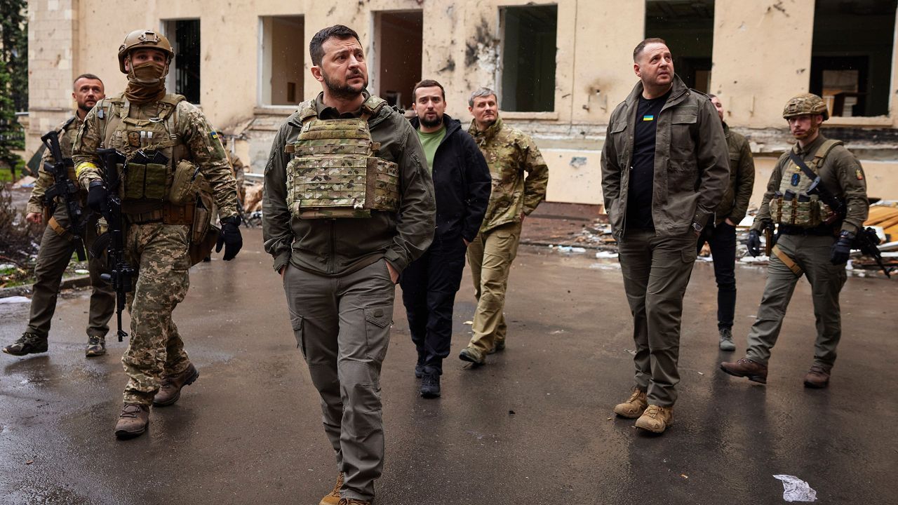 Ukrayna, asker açığını kapatmak için zorunlu askerlik yaşını 25&#039;e düşürdü