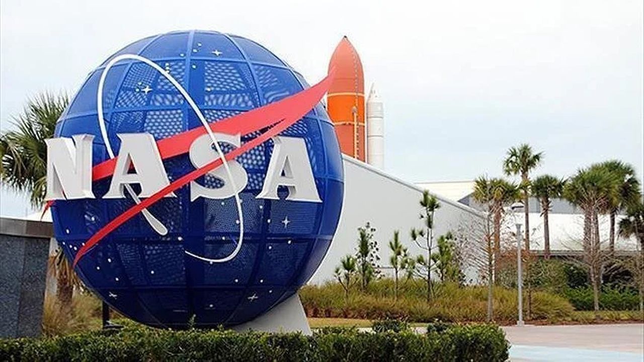 NASA, evin çatısına düşen gizemli nesneyi tanımladı!