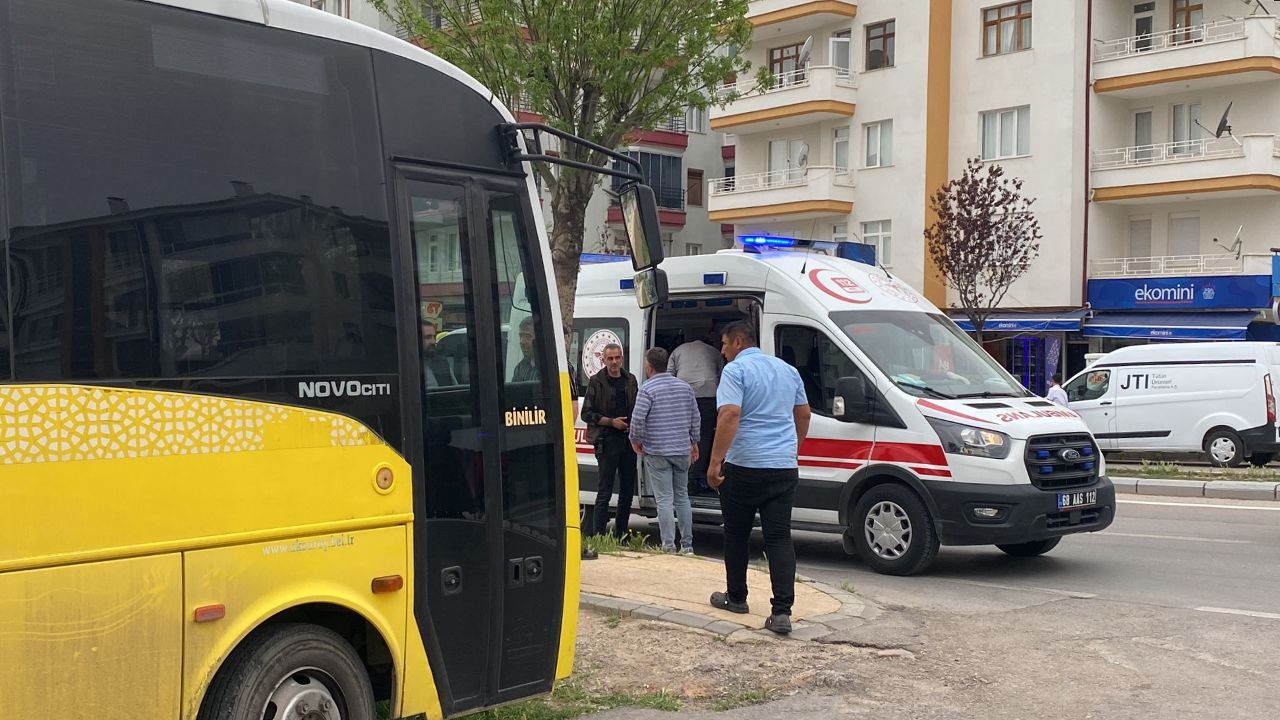 Aksaray'da yolcu dehşeti! Güzergahtan çıkmasını istediği şoföre bıçakla saldırdı - Yaşam